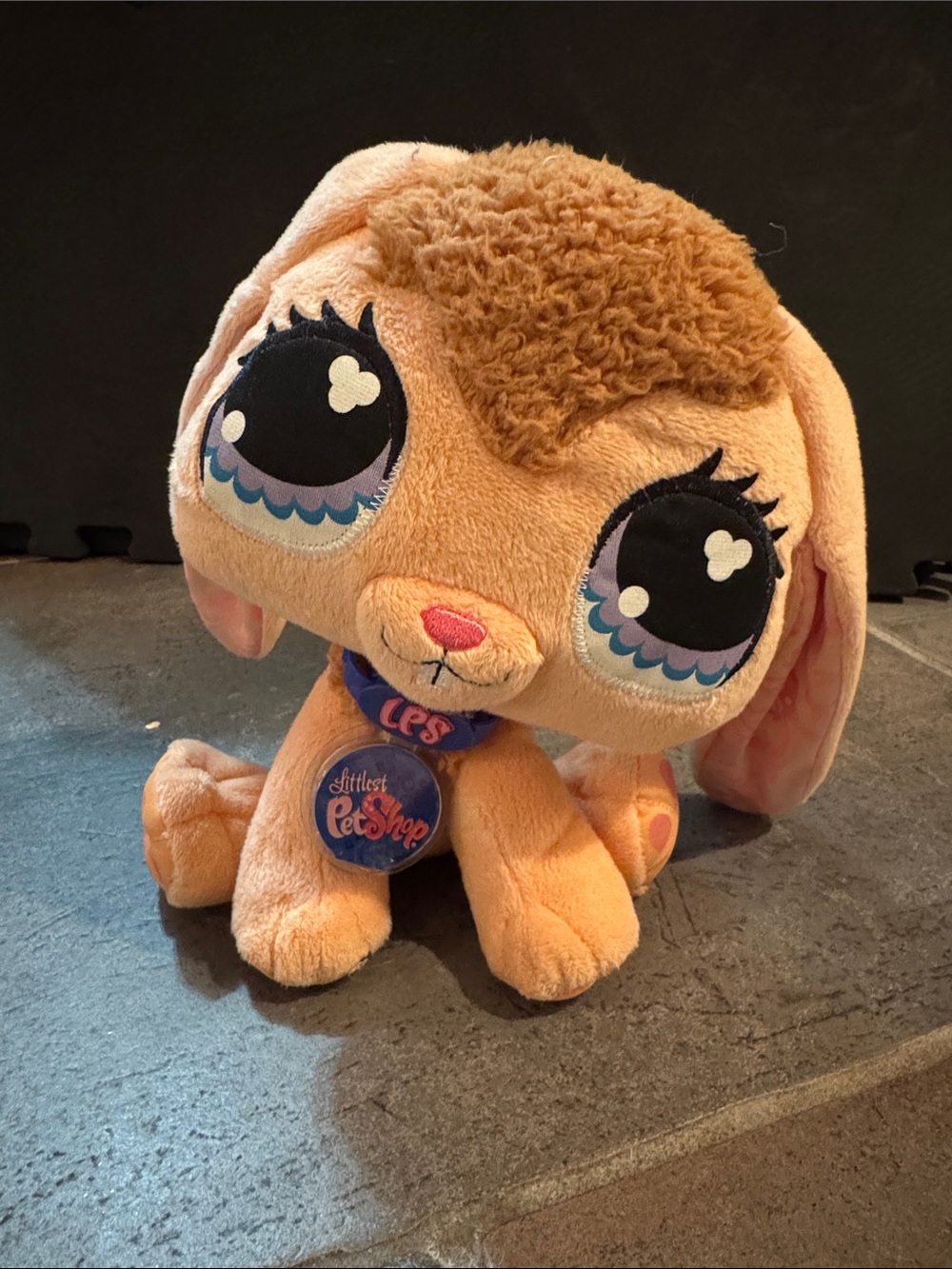 2007 Hasbro Littlest Pet Shop VIP Plush Peach Lop Ear Bunny stuffed animal
